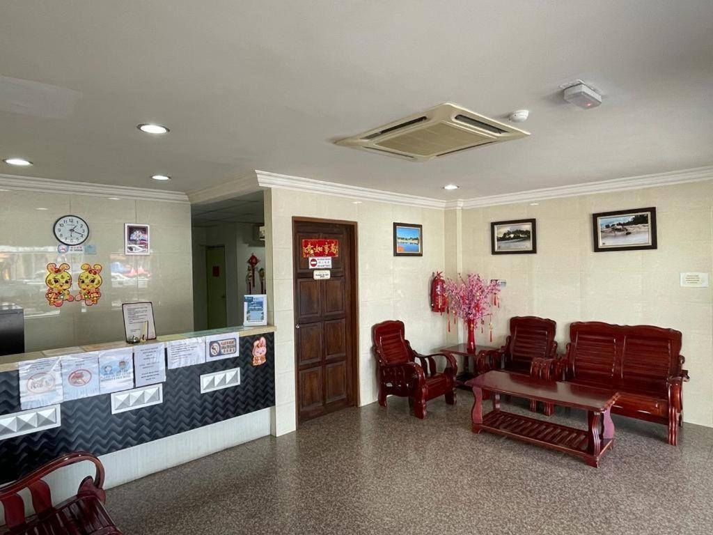 Mega Inn Sri Aman Simanggang Esterno foto