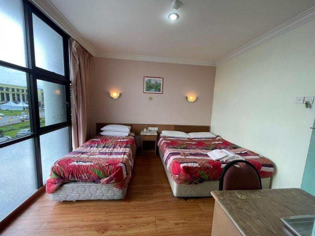 Mega Inn Sri Aman Simanggang Esterno foto